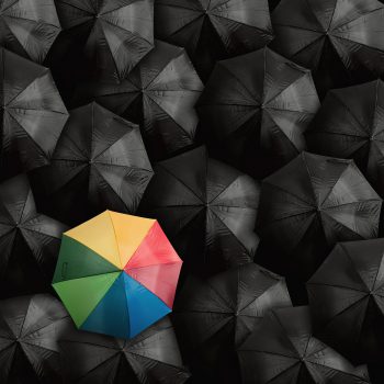 تفاوت چترهای سیاه و چتر رنگی